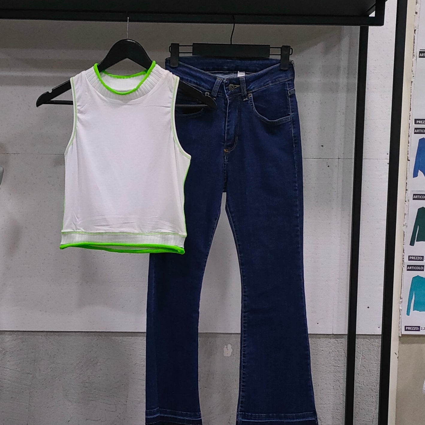 Crop top mezzo collo